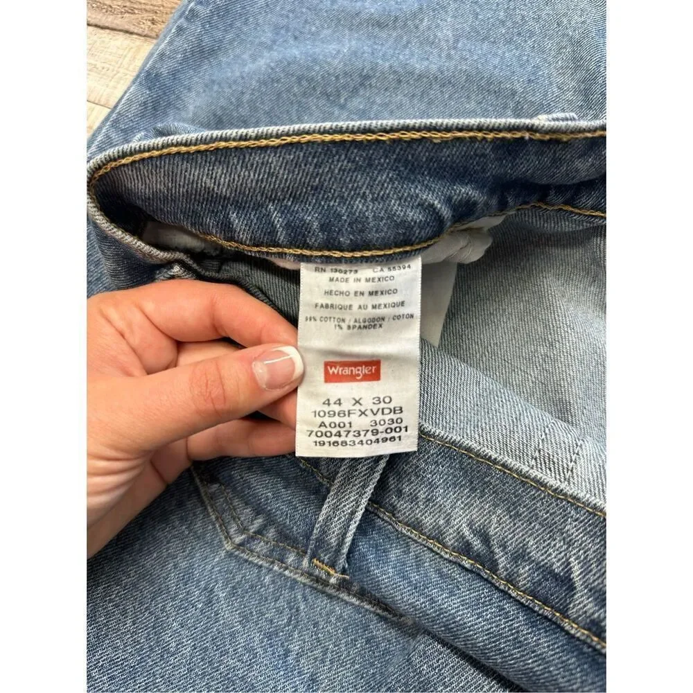 Wrangler 44X30 Men’s Straight Blue Denim Premium Quality Casual Cotton Jeans